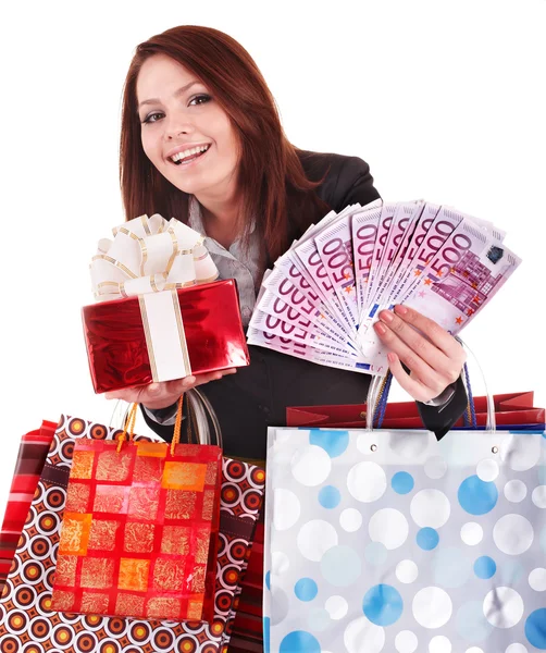 Affärskvinna med pengar, presentförpackning och väska. — Stockfoto