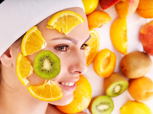 Natuurlijke zelfgemaakte vruchten gezichts maskers . — Stockfoto