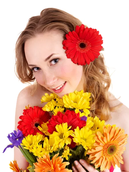 花を持つ若い女性は. — ストック写真