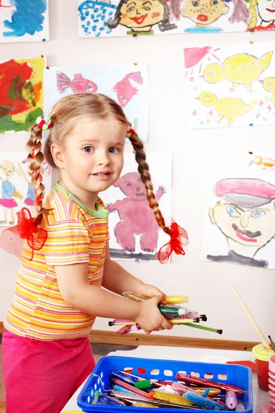 Дитячий кондиціонер з кольоровим олівцем . — стокове фото