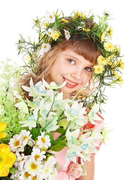 Hermosa chica con guirnalda de flores silvestres . — Foto de Stock