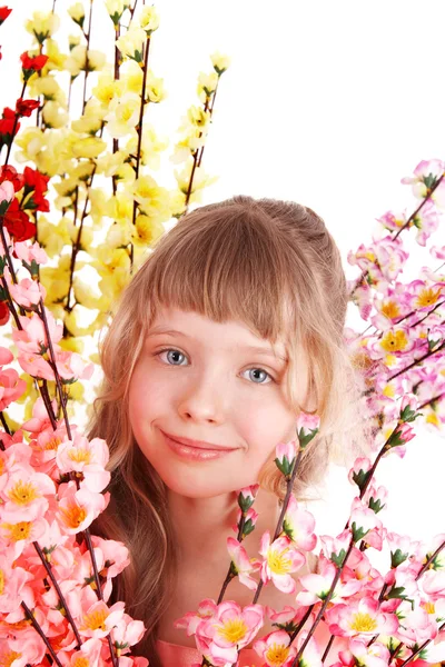 春の花で美しい少女. — ストック写真