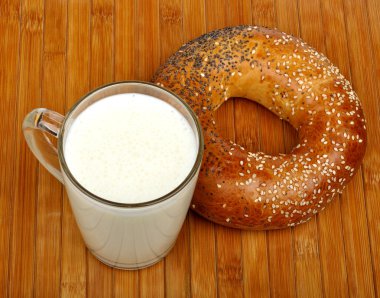 Simit ve milkshake.