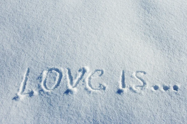 Text auf dem Schnee — Stockfoto