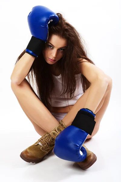 Eine junge Boxerin. — Stockfoto