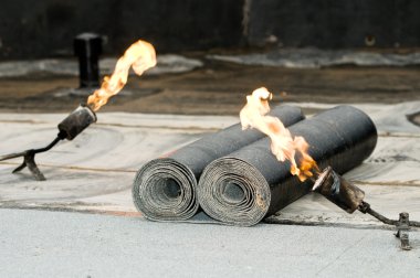 keçe zift çatı kaplama rulo ve hamlaç alevi ile