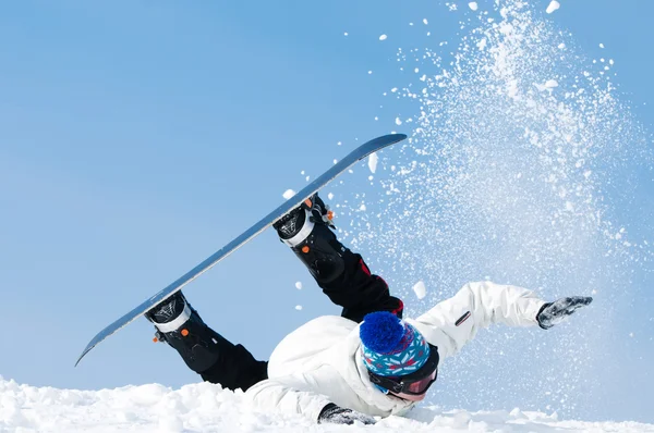 スノーボードの極端な落下 — ストック写真