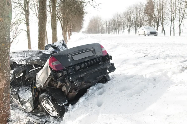 Acidente de carro de inverno — Fotografia de Stock