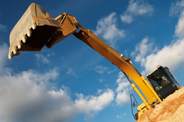 Track-type loader excavator at construction area — Stock Photo, Image