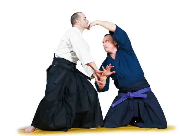 Спарринг двух бойцов джиу-джитсу — стоковое фото