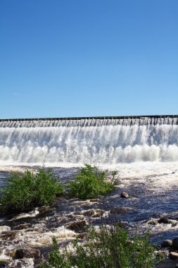 insan yapımı depolama gölet su owerflow