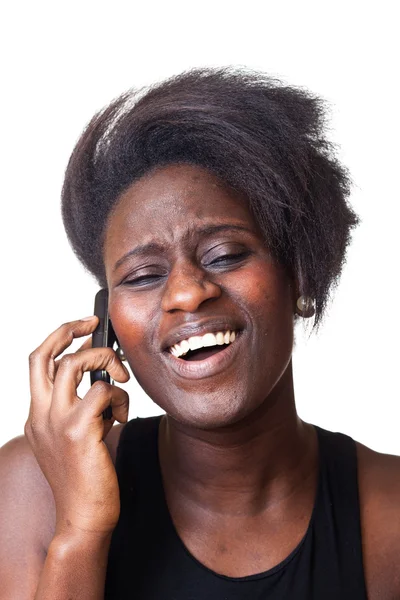 美丽的黑人女性移动电话上谈了 — 图库照片