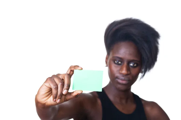 Vacker svart kvinna visar blanck billboard — Stockfoto