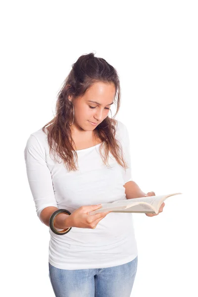 Młoda dziewczyna czytająca — Zdjęcie stockowe