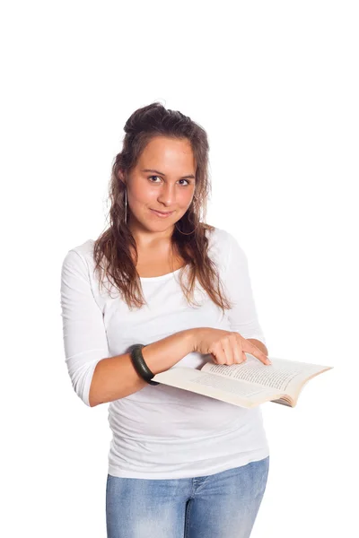 Jong meisje lezen — Stockfoto