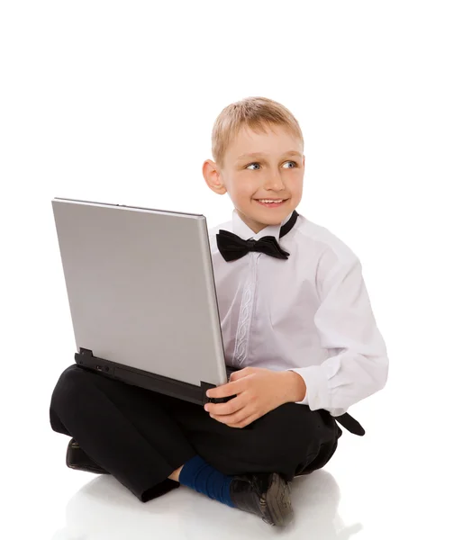 Αγόρι εκμετάλλευση lap-top — Φωτογραφία Αρχείου