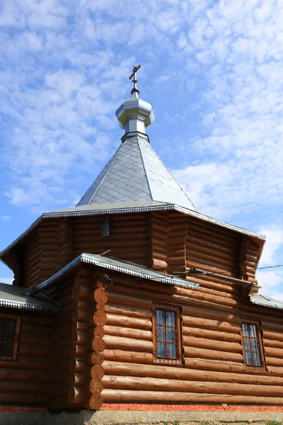 Igreja ortodoxa de madeira — Fotografia de Stock