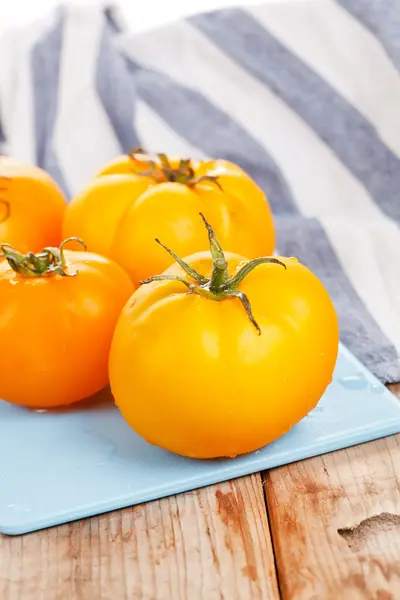 Žlutá rajčata — Stock fotografie