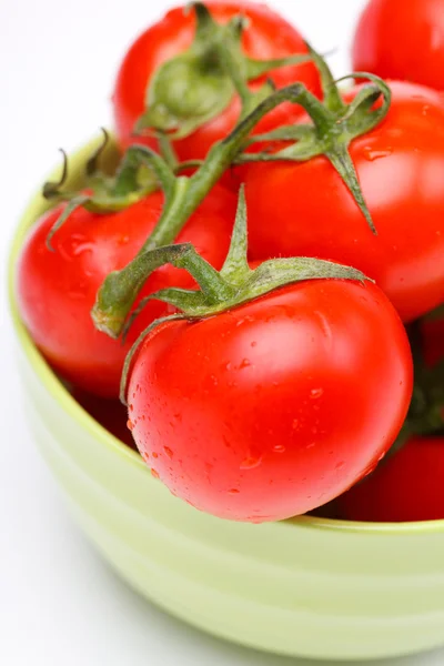 Tomates no prato — Fotografia de Stock