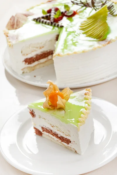 Cake with pistachio — Stock Photo, Image