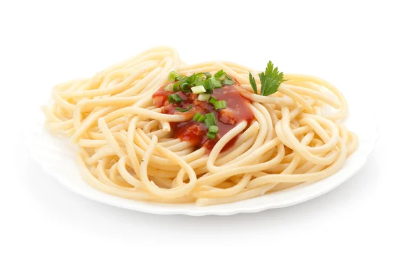 Закрыть итальянские макароны и соусы — стоковое фото