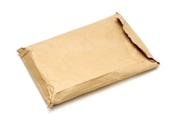 Eski kahverengi belge zarf beyaz zemin üzerine izole kapatmak — Stok fotoğraf