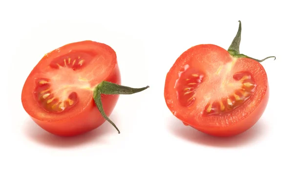 番茄切片上白色隔离 — 图库照片
