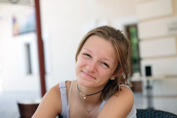 Beautiful Smiling Girl — Stock Photo, Image