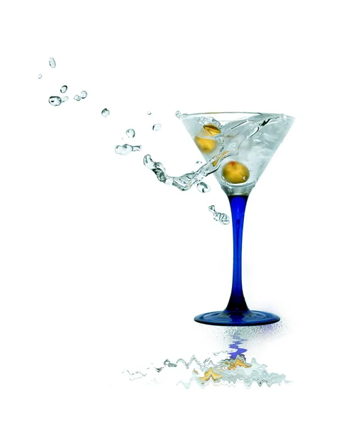 Beyaz üzerine soğuk martini — Stok fotoğraf