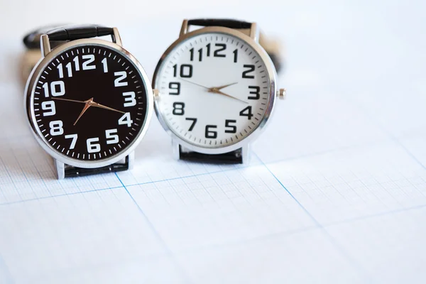 Par de relojes de pulsera — Foto de Stock