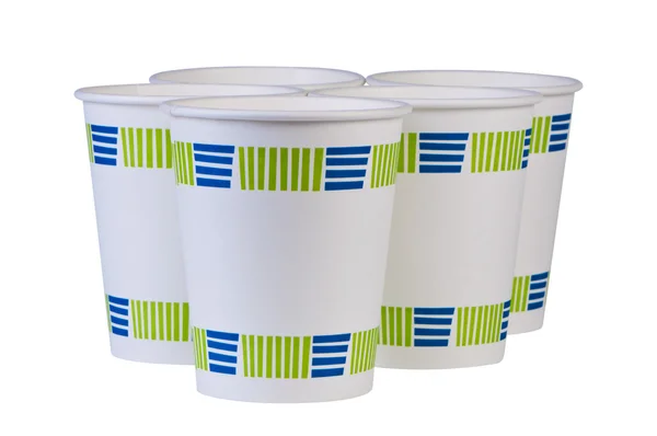 Papierowych jednorazowych kubków kawy na białym tle. — Zdjęcie stockowe