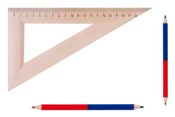 Vonalzó és ceruza elkülöníteni a fehér háttér. — Stock Fotó