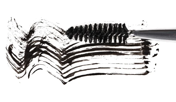 흰색 매크로에 고립 된 검은 마스카라 브러시 스트로크 — 스톡 사진