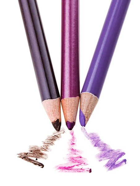 Lidschatten-Make-up-Bleistift mit Strichprobe, isoliert auf weißem m — Stockfoto
