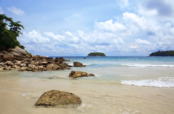 卡塔，普吉岛，泰国的海滩 — 图库照片