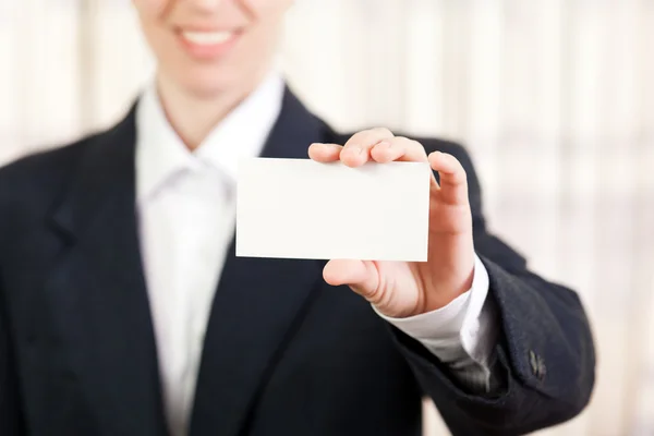 Blank card in women hand — Stock Photo, Image