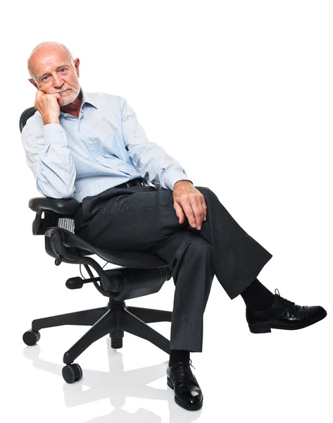 Senior på stol — Stockfoto