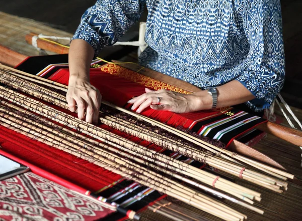 Традиційні Малайзії Ткацький верстат — стокове фото
