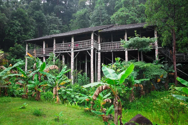 Langhaus in Borneo — Stockfoto