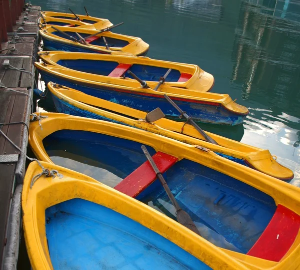 Yellow Rowboats — Stock Photo, Image