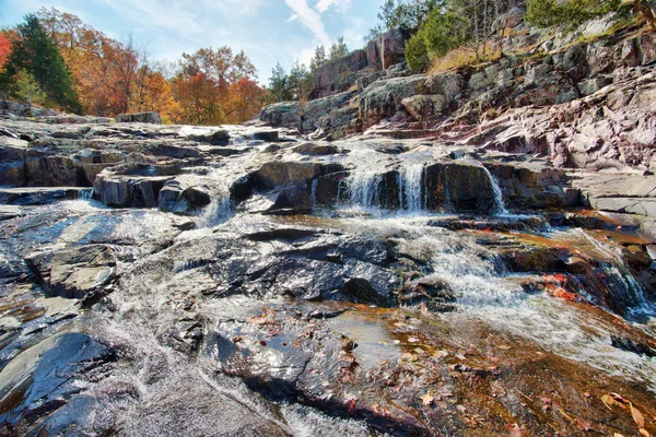 Каскад водопадов в штате Миссури — стоковое фото