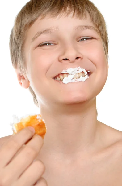 Teen eats cake. The best dessert after a meal. — Stock Photo, Image