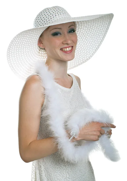 Menina sorridente em chapéu branco — Fotografia de Stock