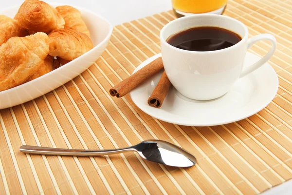 Breakfast coffee and croissants — Stock Photo, Image