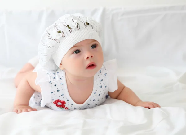 在一顶帽子婴儿宝宝 — 图库照片