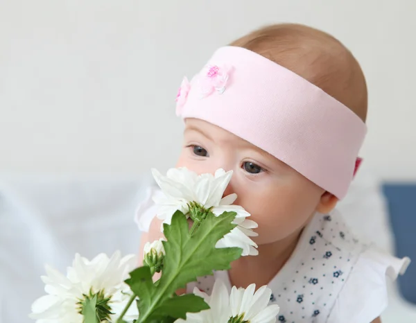 Yenidoğan bebek şapkası — Stok fotoğraf