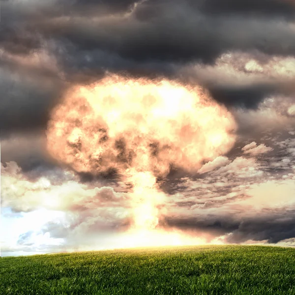 Nukleare Explosion im Freien — Stockfoto
