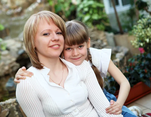 Young mother with her little daughter — Stock Photo, Image