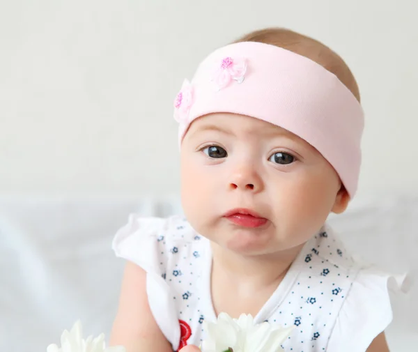 Kojenecká baby v klobouku — Stock fotografie