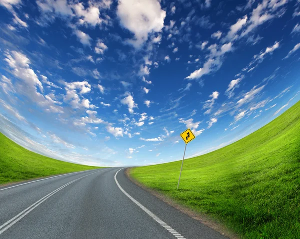 Estrada e horizonte — Fotografia de Stock